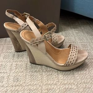 NAYA Leather Strappy Wedged Sandals Woman’s 8M